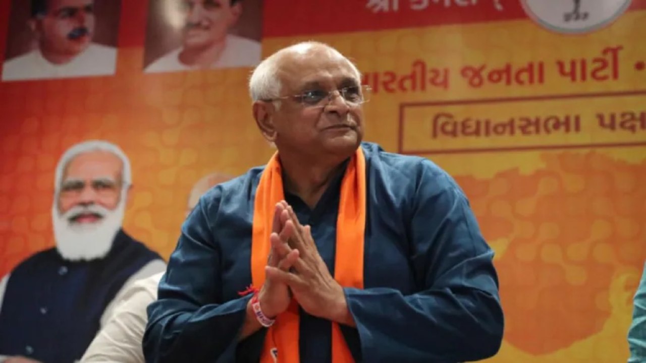 Will the new cabinet also be surprising as Gujarat's CM?