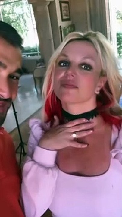 Britney Spears et Sam Asghari annoncent leurs fiançailles sur Instagram. Le 13 septembre 2021.