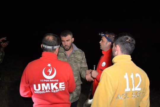 Nemrut Dağı'nda mahsur kalanlar komandolar tarafından kurtarıldı