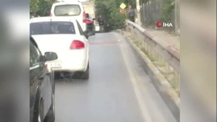 Sultangazi'de tehlikeli bisiklet yolculuğu