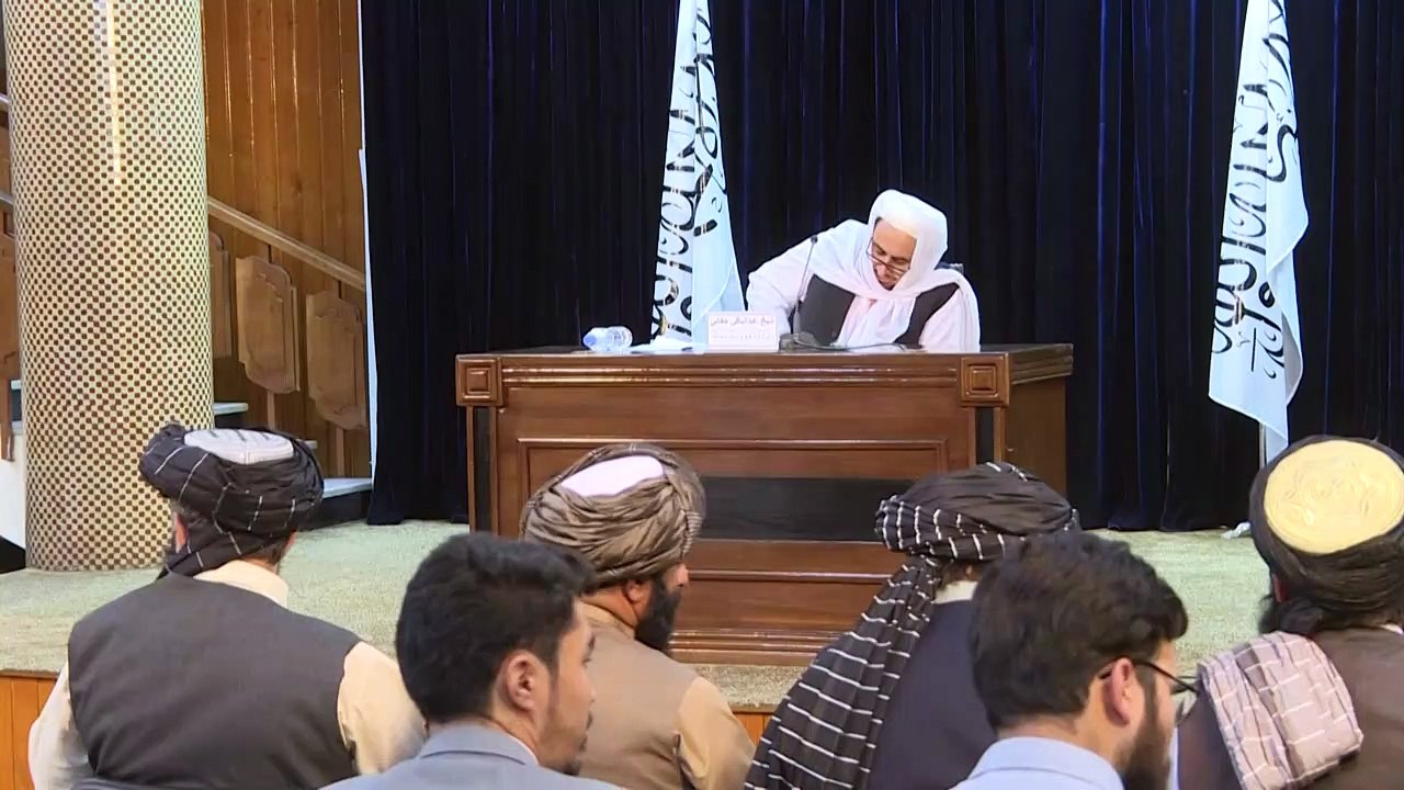 Afghanistan: les talibans confirment qu'ils laisseront les femmes étudier, mais pas avec les hommes