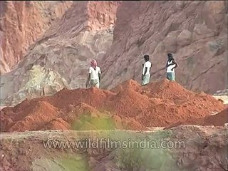 Ecological havoc in Aravali hills of Delhi - Quarrying stones away!