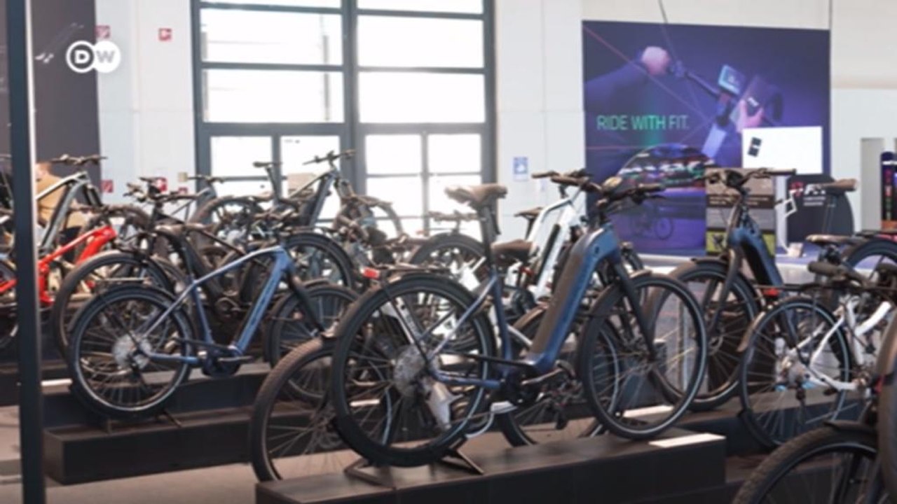 Automesse im grünen Gewand