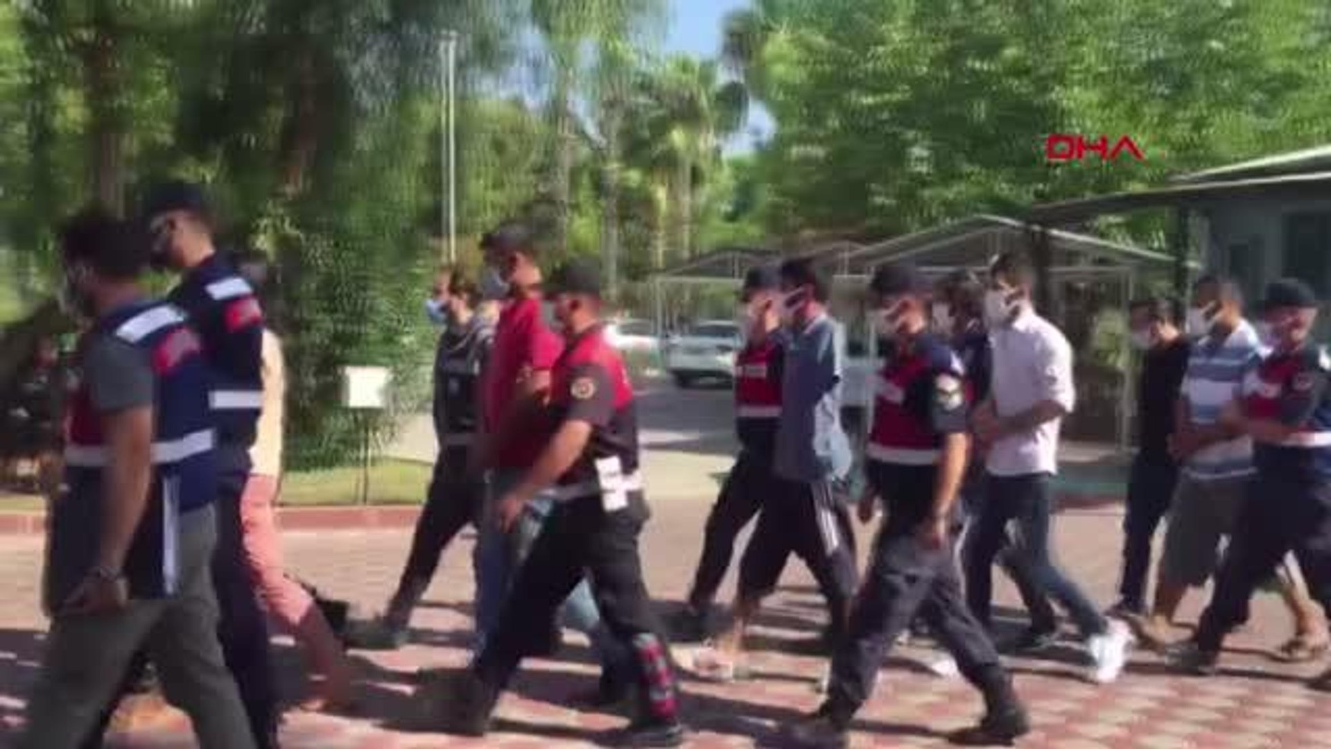 Son dakika haberi: KEMER'DE POLİS VE JANDARMADAN ORTAK OPERASYON -  Dailymotion Video