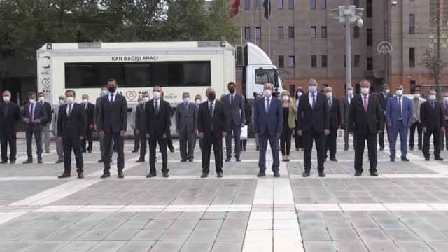 Eskişehir İl Milli Eğitim Müdürü Hakan Cırıt'tan okulları açık tutma çağrısı