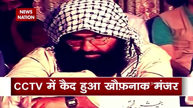 Jammu-Kashmir में आतंकियों द्वारा मारे गये सब-इंस्पेक्टर के जनाजे में उमड़ी भीड़