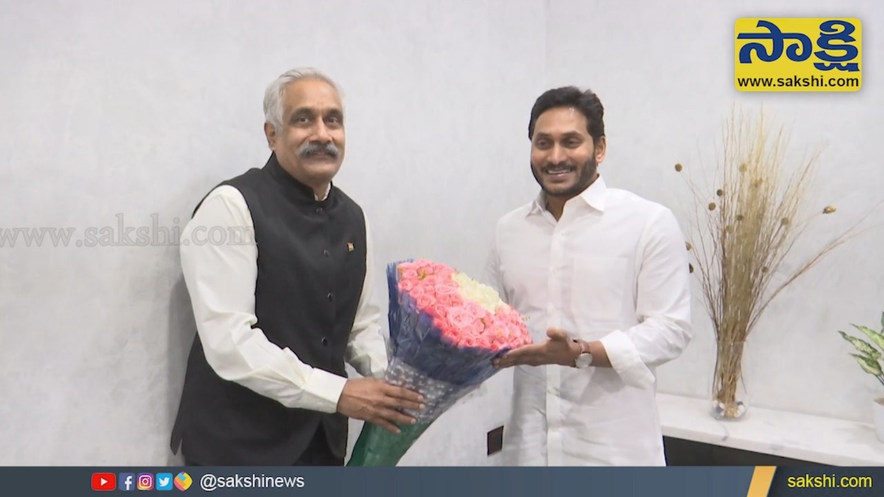 సీఎం జగన్‌ను మర్యాదపూర్వకంగా కలిసిన తదుపరి సీఎస్‌ డాక్టర్‌ సమీర్‌ శర్మ