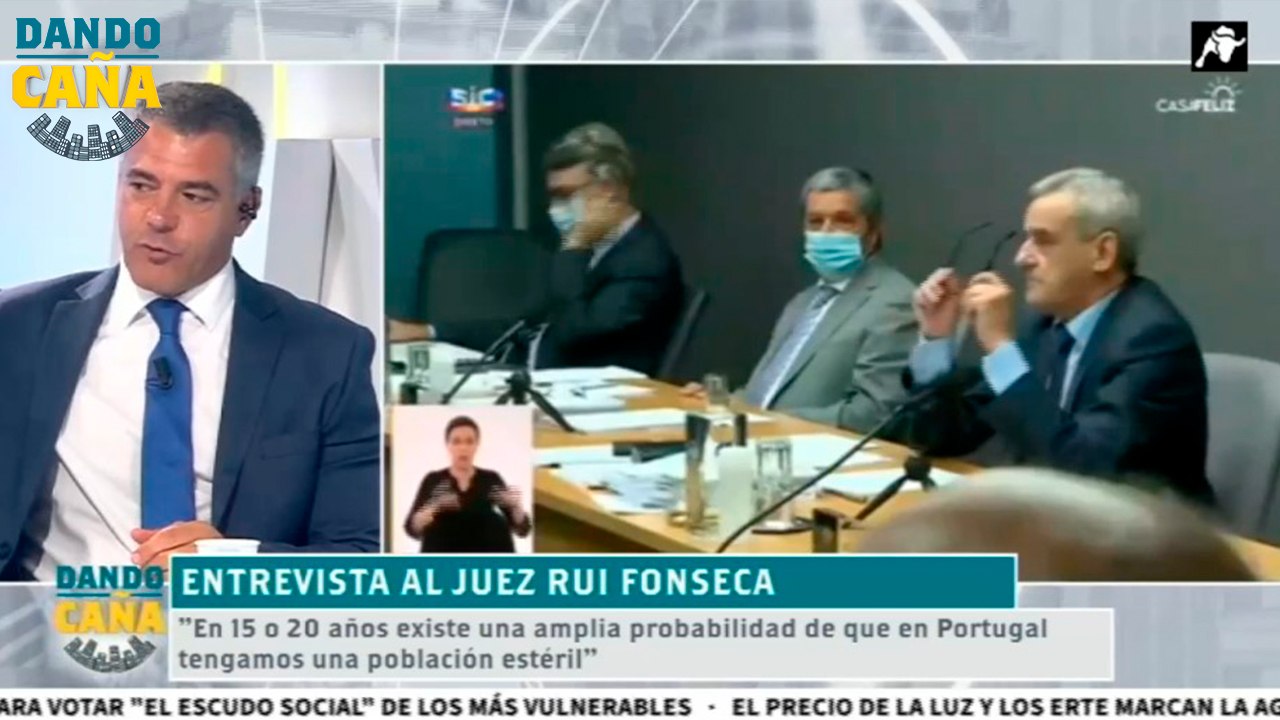 El Juez Rui Fonseca se enfrenta a 200 policías que iban a atacar a unos manifestantes