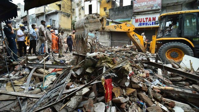 Building collapses in North Delhi, rescue efforts continue