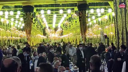 أبرز المشاهد المؤثرة في عزاء محمود العربي.. انهيار أخوه وحضور كبار الدولة