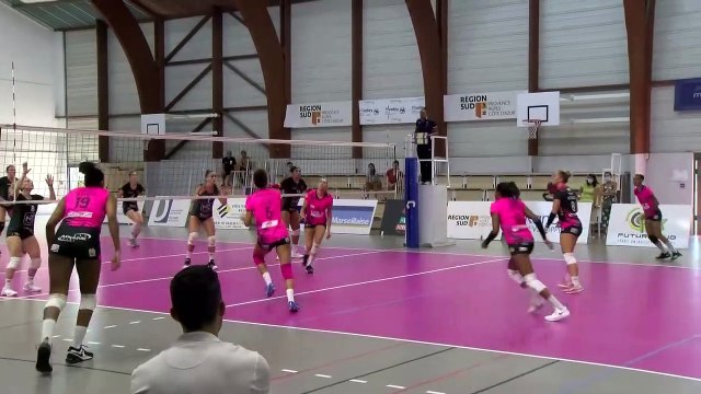 Coline Brugnans après la défaite de Vitrolles Sports Volley face à Istres en amical