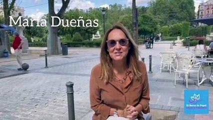María Dueñas felicita a la librería Barco de Papel en su noveno cumpleaños