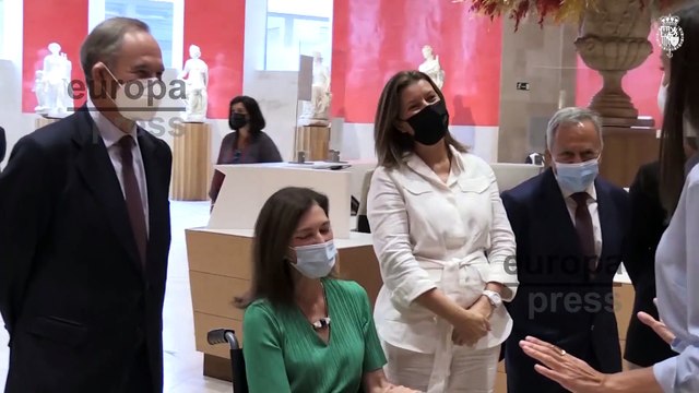 La reina Letizia recorre la nueva exposición del Museo del Prado