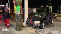 Tres sujetos alcoholizados chocaron su automóvil contra un semáforo en la calzada Independencia