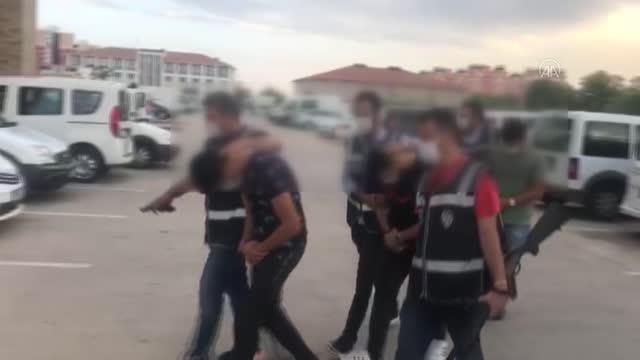Düğün konvoyunda havaya ateş açan ve tehlikeli araç kullanan 3 şüpheli yakalandı