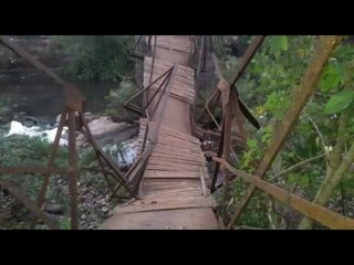 दापोलीतही कोसळला साकव, 12 जण जखमी