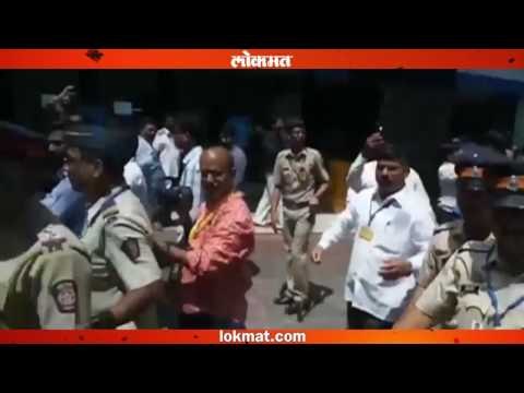 SBIच्या प्रमुख अरुंधती भट्टाचार्यांविरोधात काँग्रेसचे आंदोलन