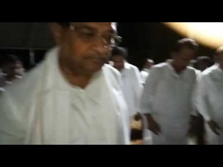 विरोधकांनी घेतली भाजपाच्या एकनाथ खडसेंची भेट