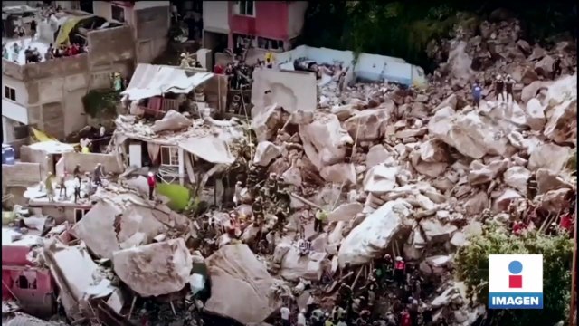 Buscan a madre e hijos desaparecidos tras el derrumbe en el Cerro del Chiquihuite