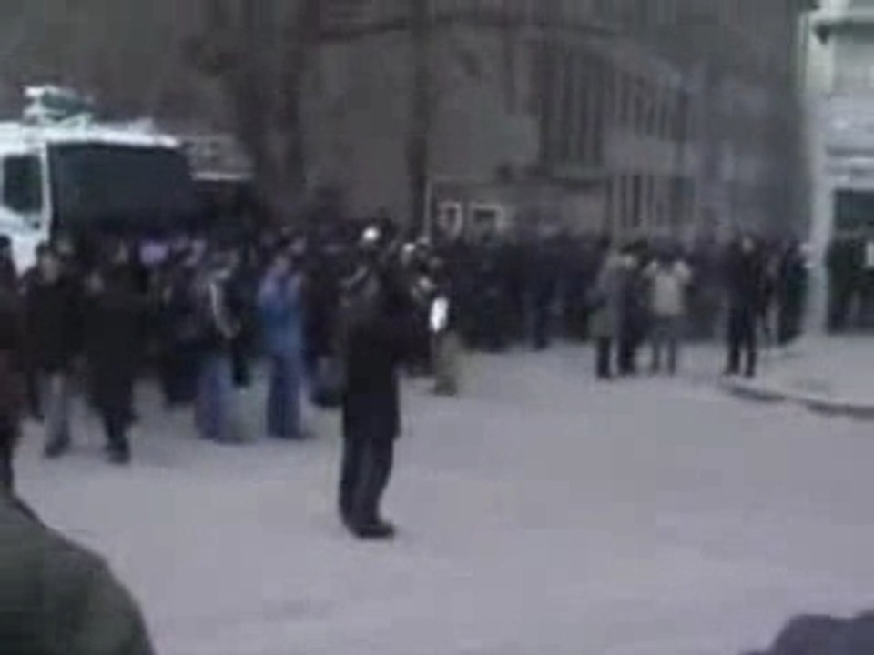 TKP'li ögrenciler akp'nin Türban yasasina karsi! 2.