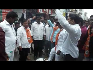 अमरनाथ हल्ला: शिवसेनेने जाळला पाकचा प्रतिकात्मक पुतळा