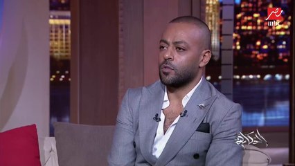 تامر عاشور يغني وصفولي الصبر للست أم كلثوم.. وعمرو أديب: دنتا اخترت قلب الخس من جوه