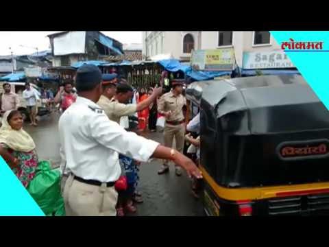 बेस्ट बस संप : प्रवाशांच्या मदतीला पोलीस आले धावून