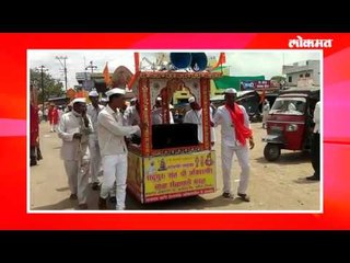 सहा वर्षापासून पायदळ दिंडीची परंपरा कायम
