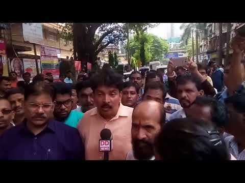 एलफिन्स्टन चेंगराचेंगरी : रेल्वे मंत्र्यांनी राजीनामा द्यावा, शिवसेनेची मागणी