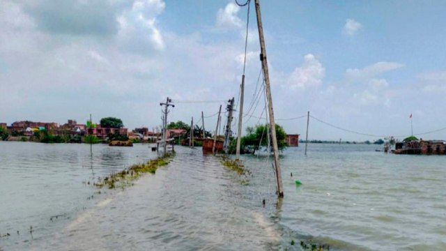 Heavy rainfall creates flood like situation in many states