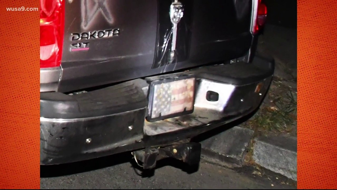 Washington: Un homme arrêté près du Capitole, une machette et une baïonnette se trouvant dans son véhicule sur lequel étaient dessinés des croix gammées et d'autres symboles racistes