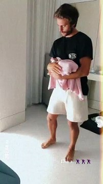 Rita Patrocínio mostra Tiago Teotónio Pereira a dançar com filha bebé