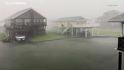 Ο κυκλώνας «Νίκολας» απειλεί τις ΗΠΑ