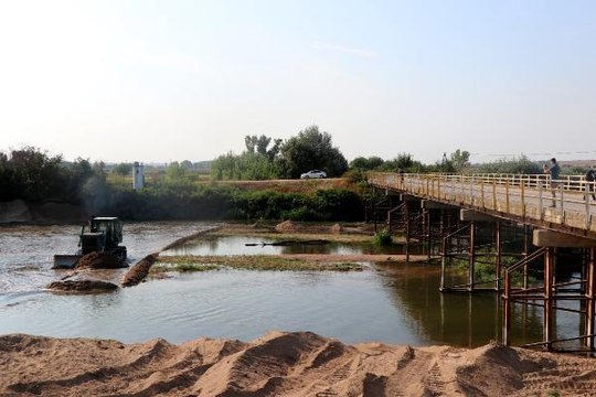 TUNCA NEHRİ'NDE TAŞKIN RİSKİNE KARŞI YATAK GENİŞLETME ÇALIŞMASI BAŞLATILDI