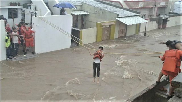 Heavy rain lashes Jamnagar, rescue operation continues