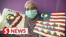 Malaysia Day-themed roti jala selling like hot cakes