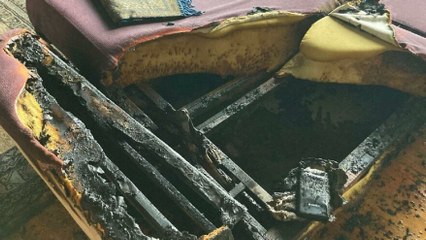 Şarja takılı bırakılan powerbank patladı, yangın çıktı