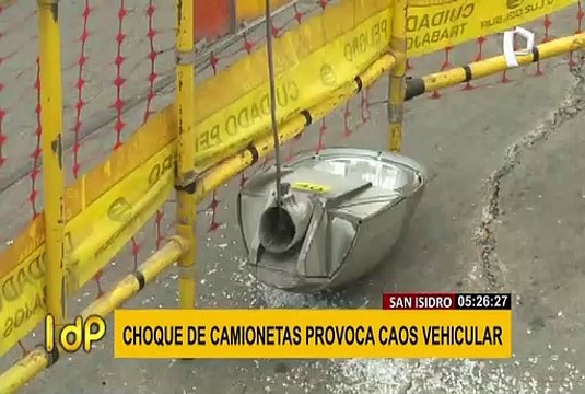 San Isidro: choque entre camionetas genera cierre temporal de Vía Expresa