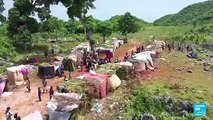 A un mes del terremoto de Haití, muchas personas aún no han podido recibir ayuda humanitaria