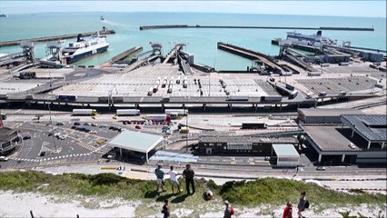 Reino Unido adia controlos de produtos agrícolas