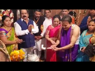नाशिक : संतश्रेष्ठ निवृत्ती महाराज यात्रोत्सव, जलसंपदामंत्री गिरीश महाजनांनी केली सपत्नीक पूजा
