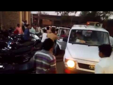 साता-यात अत्याचाराच्या आरोपातील तिघांना जमावाकडून मारहाण