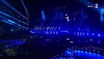 Laeticia Hallyday, émue par le concert en hommage à Johnny Hallyday à l'Accor Arena, diffusé en direct sur France 2.