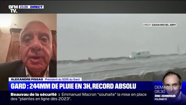 Intempéries dans le Gard: 450 pompiers du département étaient mobilisés, aidés par 350 autres de départements limitrophes , selon le président du SDIS
