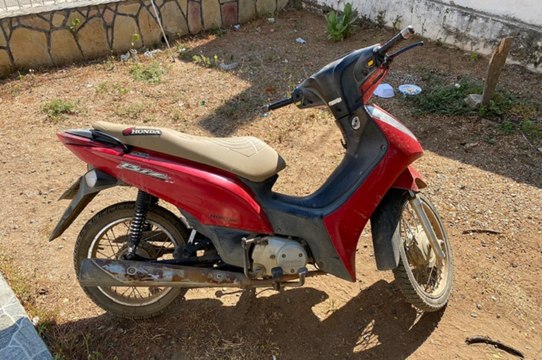 Polícia Militar recupera motocicleta que havia sido tomada em assalto na região de Pombal