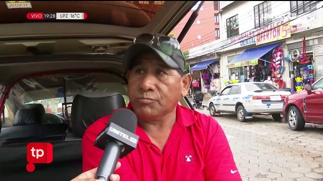 Por el mes aniversario de Santa Cruz la gente pide renovar banderas en la capital