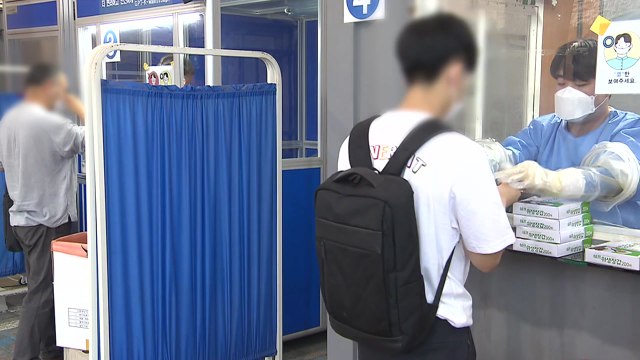 [더뉴스] 수도권 역대 최다 확진... 재택치료 확대 불가피 / YTN