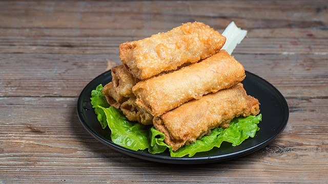 Jangan Konsumsi Berlebihan! 5 Makanan Ini Bisa Sebabkan Kulit Berminyak