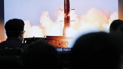 Kuzey Kore'nin tanımlanamayan füzesine Güney Kore'den jet yanıt: Denizaltıdan balistik füze fırlatıldı