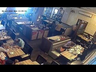 मुंबईत खिशामध्ये फुटला मोबाईल, अनर्थ टळला